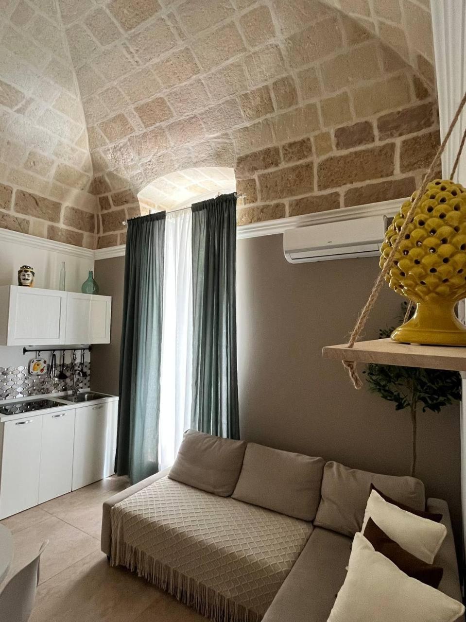 Bien-Etre Exclusive Apartment Таранто Екстериор снимка